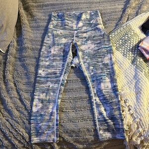 Lululemon cropped leggings